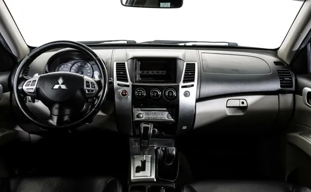 Mitsubishi Pajero Sport