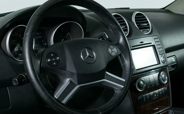 Mercedes-Benz M-Класс