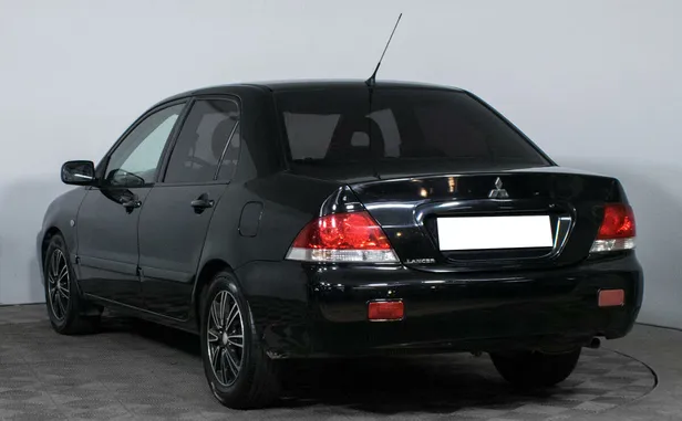 Mitsubishi Lancer