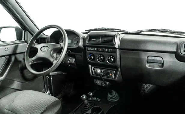 Lada (ВАЗ) Niva Legend