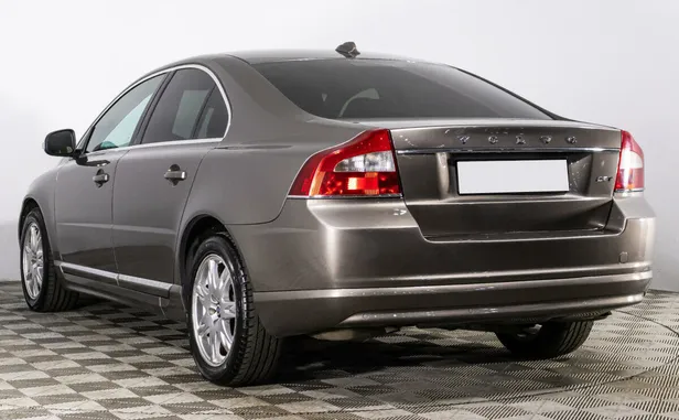 Volvo S80