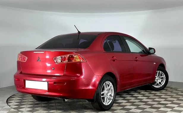Mitsubishi Lancer