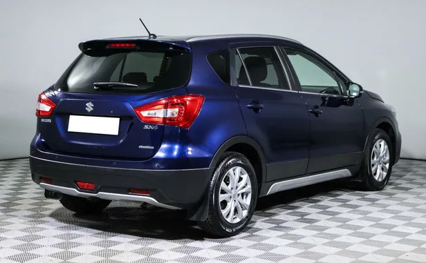 Suzuki SX4