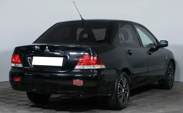 Mitsubishi Lancer