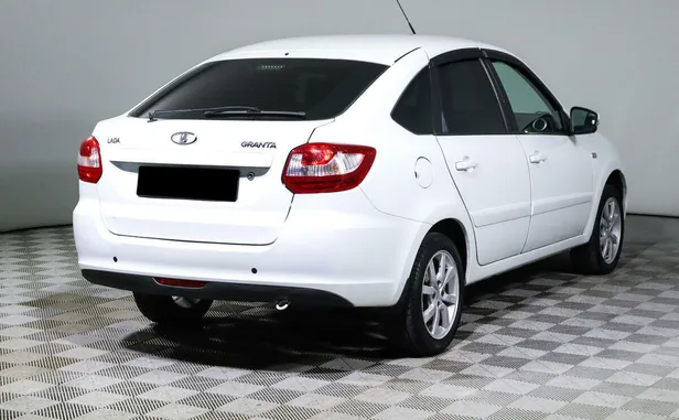 Lada (ВАЗ) Granta