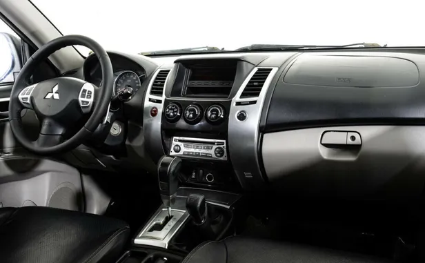 Mitsubishi Pajero Sport