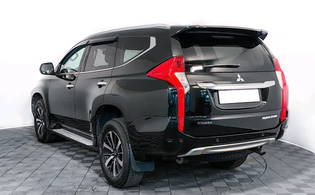 Mitsubishi Pajero Sport