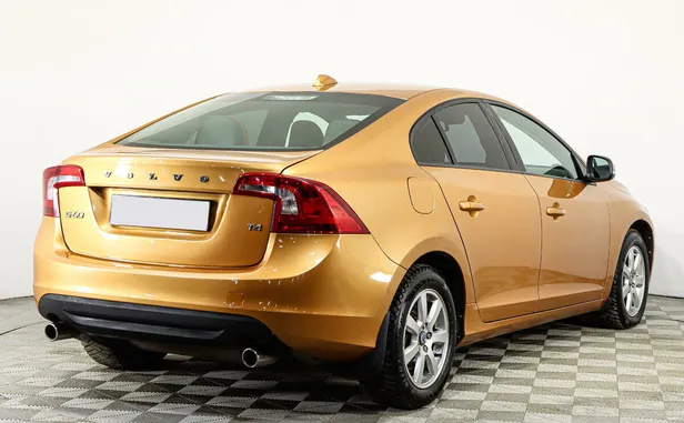 Volvo S60