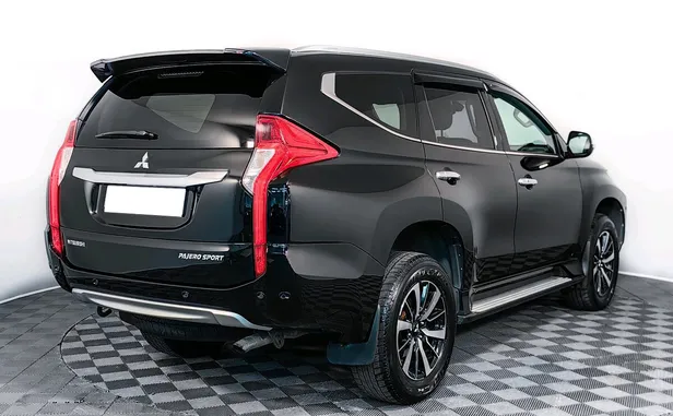 Mitsubishi Pajero Sport